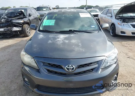 2011 Toyota Corolla S из США, поврежденный, VIN 2T1BU4EE4BC718085